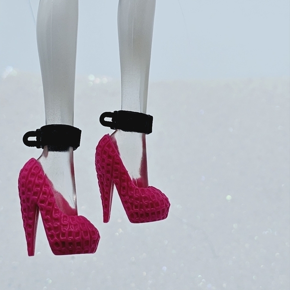 Monster High Spectra Vondergeist Ghoul Spirit Doll - Picture 4 of 8